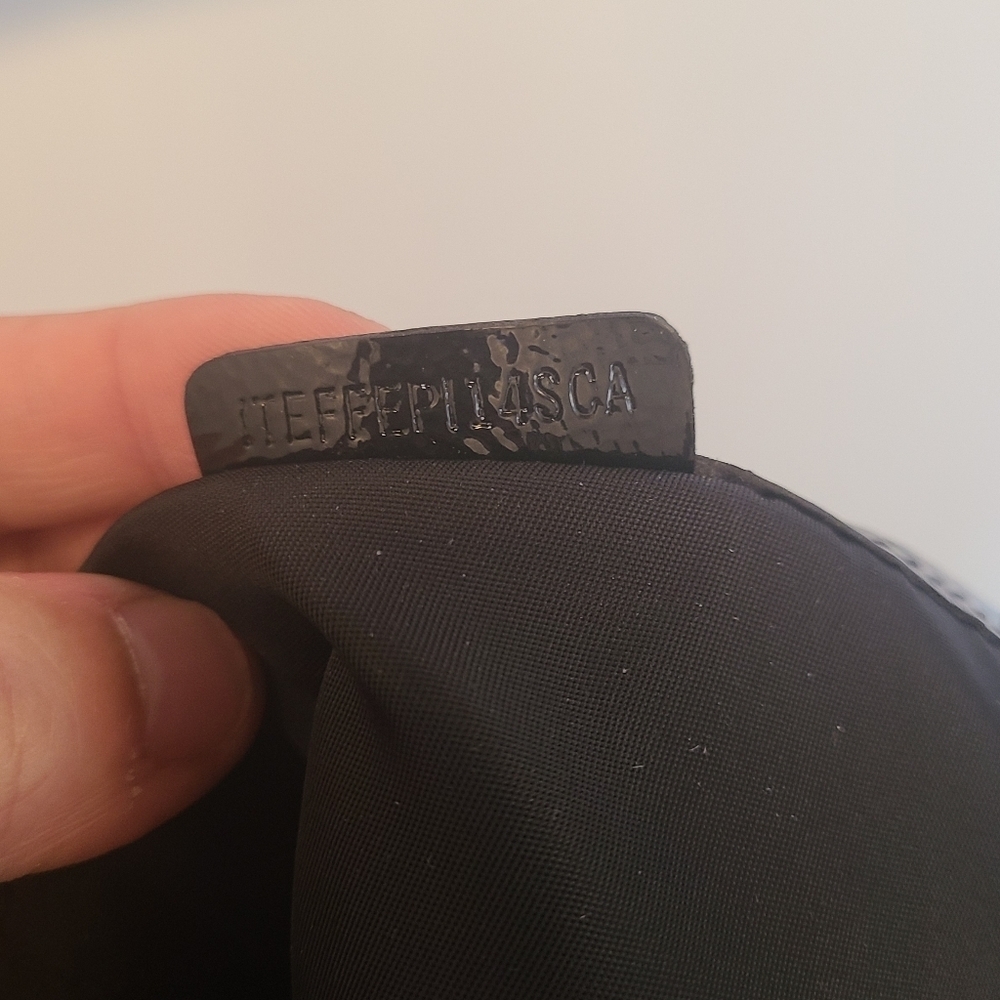 Burberry Check Tote - Picture 16 of 16